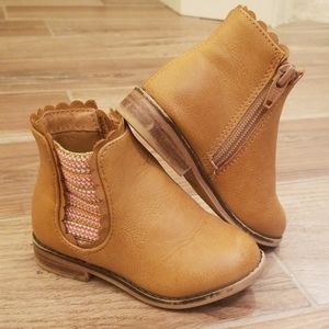Toddler Boots with Stripe Accent